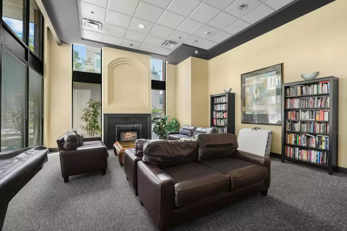 Hallway Photo of 102 1488 Hornby Street, Vancouver, BC