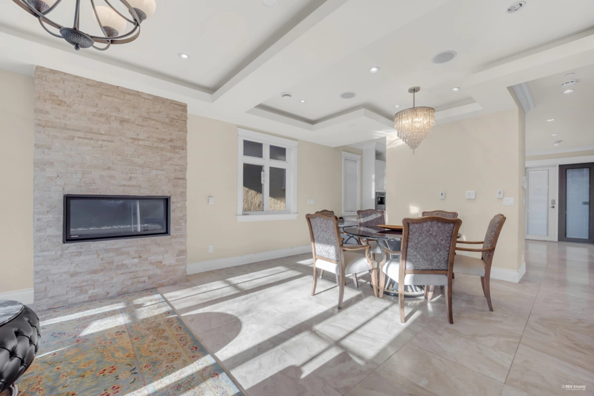 Dining Area Photo of 2721 W 21 Avenue, Vancouver, BC