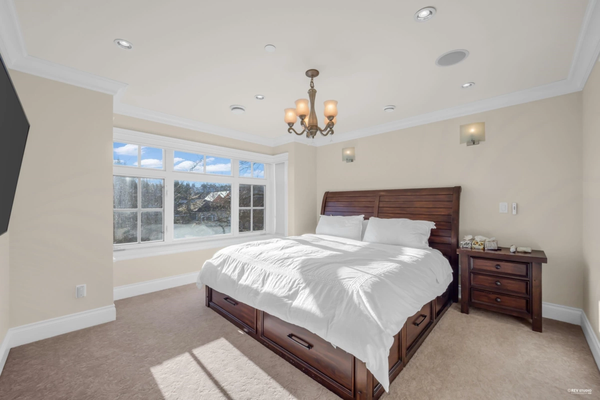 Powder Room Photo of 2721 W 21 Avenue, Vancouver, BC