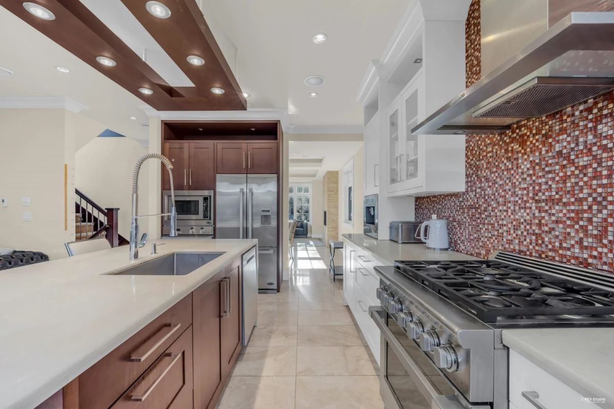 Primary Bathroom Photo of 2721 W 21 Avenue, Vancouver, BC