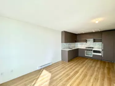 Pantry Photo of 3115 13696 100 Avenue, Surrey, BC