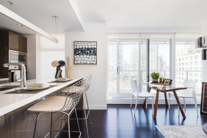 1001 777 Richards Street, Vancouver, BC, Vancouver — Apartment/Condo for sale