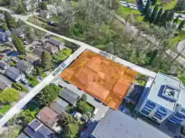 1583 Bond Street, North Vancouver, BC