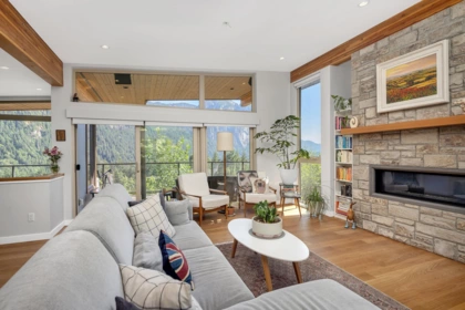 38561 Sky Pilot Drive, Squamish, BC, Squamish — Single Family Residence for sale