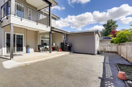 Swimming Pool Photo of 10289 139a Street, Surrey, BC