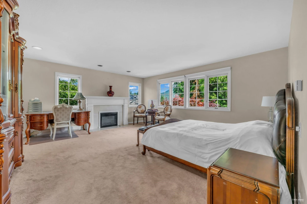 Mudroom Photo of 5155 Alderfeild Place, West Vancouver, BC