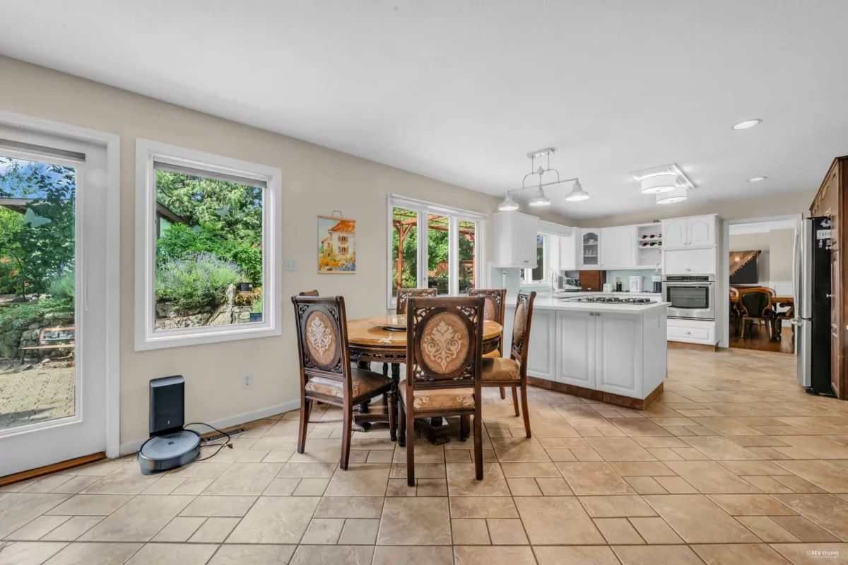 Primary Bathroom Photo of 5155 Alderfeild Place, West Vancouver, BC