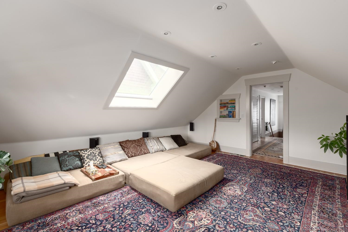 Entry Foyer Photo of 2988 Point Grey Road, Vancouver, BC