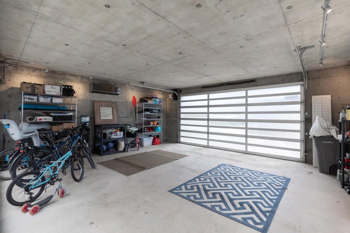 Outdoor Kitchen Photo of 2988 Point Grey Road, Vancouver, BC