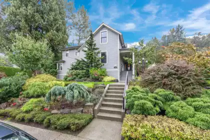 2209 St. George Street, Port Moody, BC, Port Moody — Single Family Residence for sale