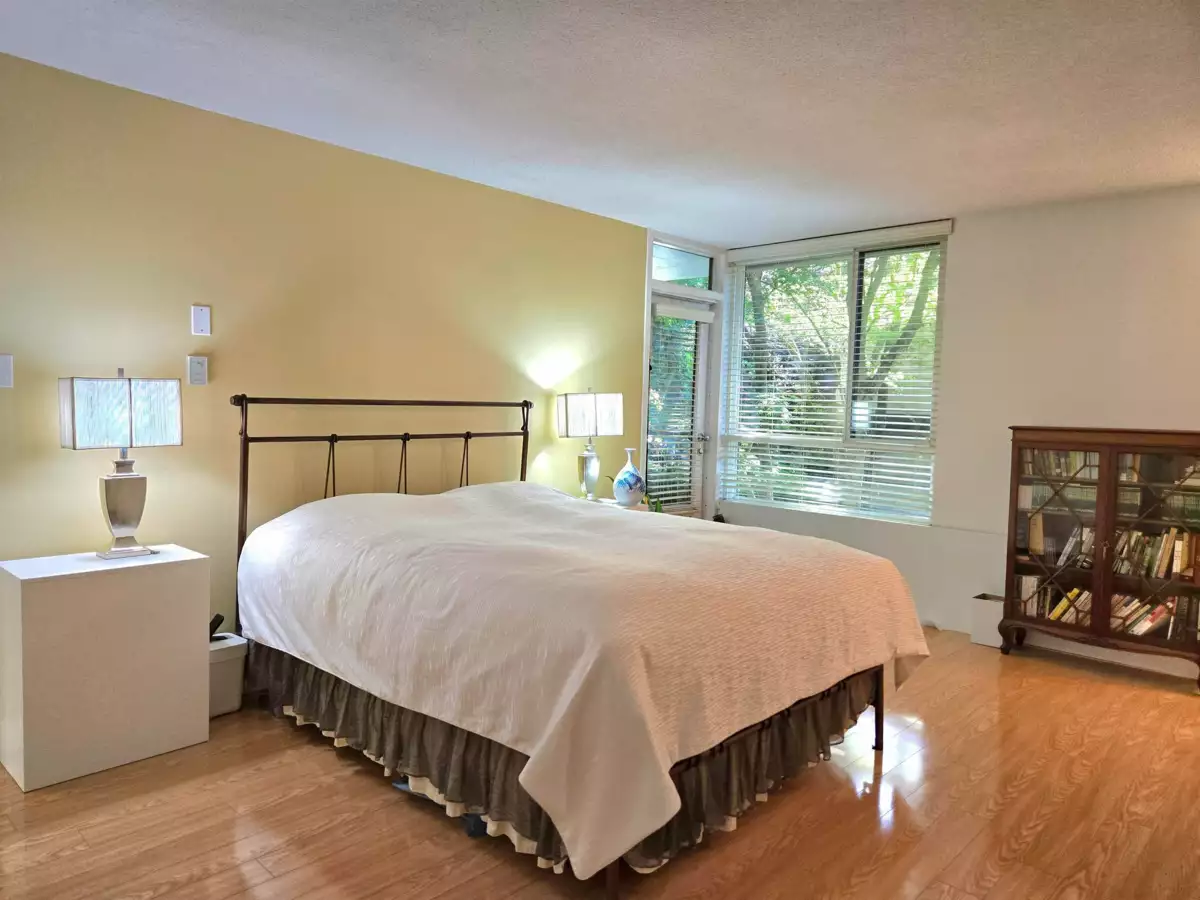 Hallway Photo of 311 3905 Springtree Drive, Vancouver, BC