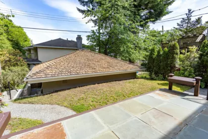 Garden / Landscaping Photo of 4420 Collingwood Street, Vancouver, BC