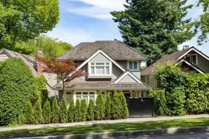 Hot Tub / Spa Photo of 4420 Collingwood Street, Vancouver, BC