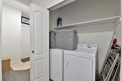 Mudroom Photo of 215 13918 72 Avenue, Surrey, BC