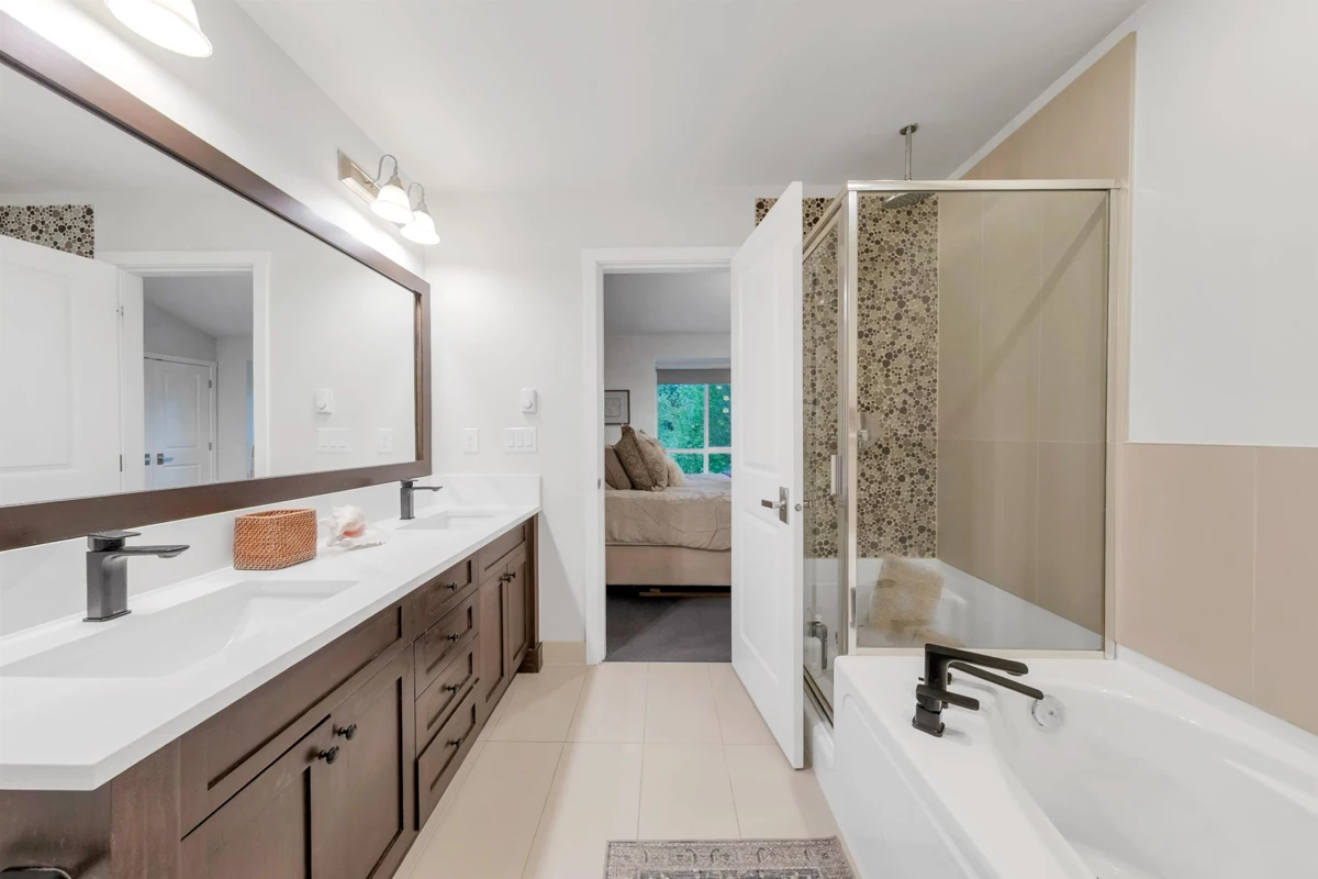 Walk-In Closet Photo of 150 1460 Southview Street, Coquitlam, BC