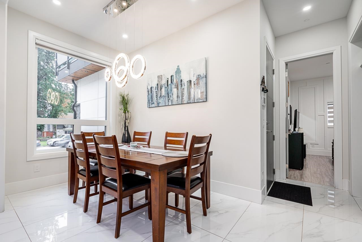 Breakfast Nook Photo of 2938 Cumberland Street, Port Coquitlam, BC