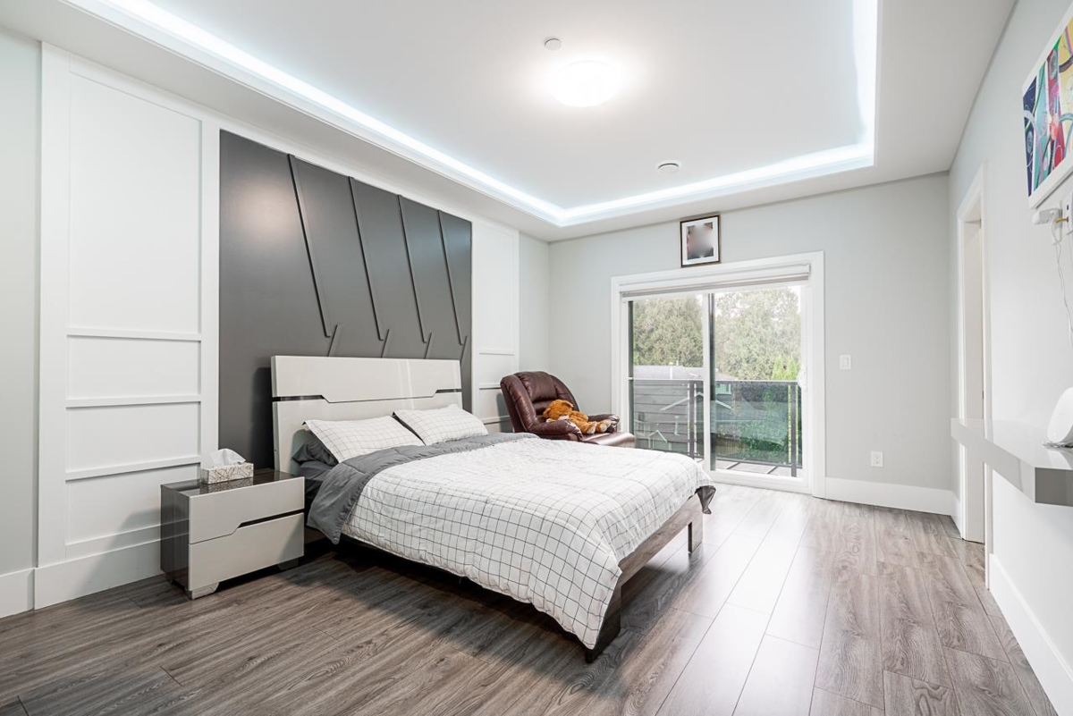 Entry Foyer Photo of 2938 Cumberland Street, Port Coquitlam, BC
