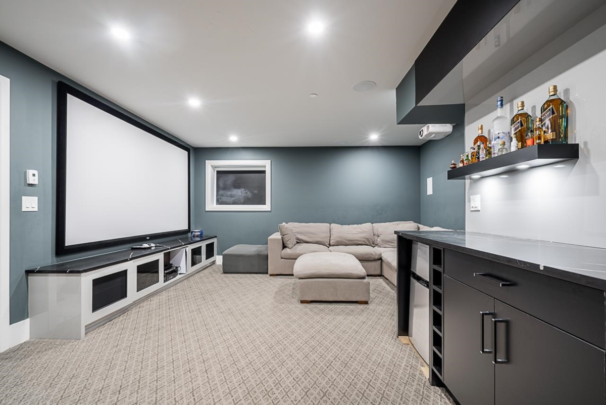 Hot Tub / Spa Photo of 2938 Cumberland Street, Port Coquitlam, BC