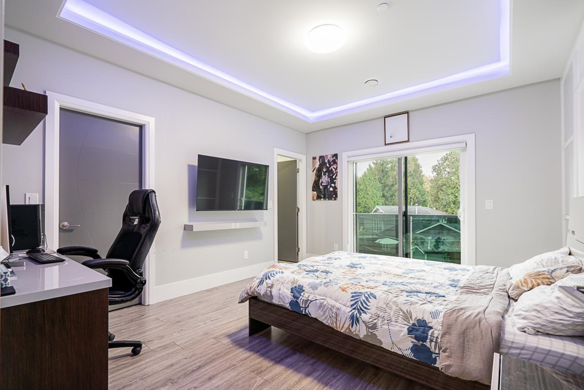 Outdoor Patio Photo of 2938 Cumberland Street, Port Coquitlam, BC