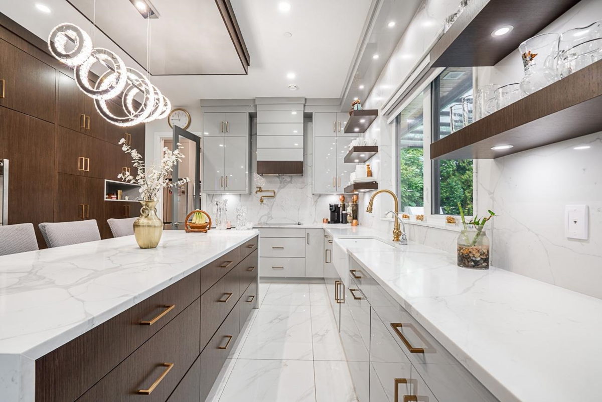 Primary Bathroom Photo of 2938 Cumberland Street, Port Coquitlam, BC