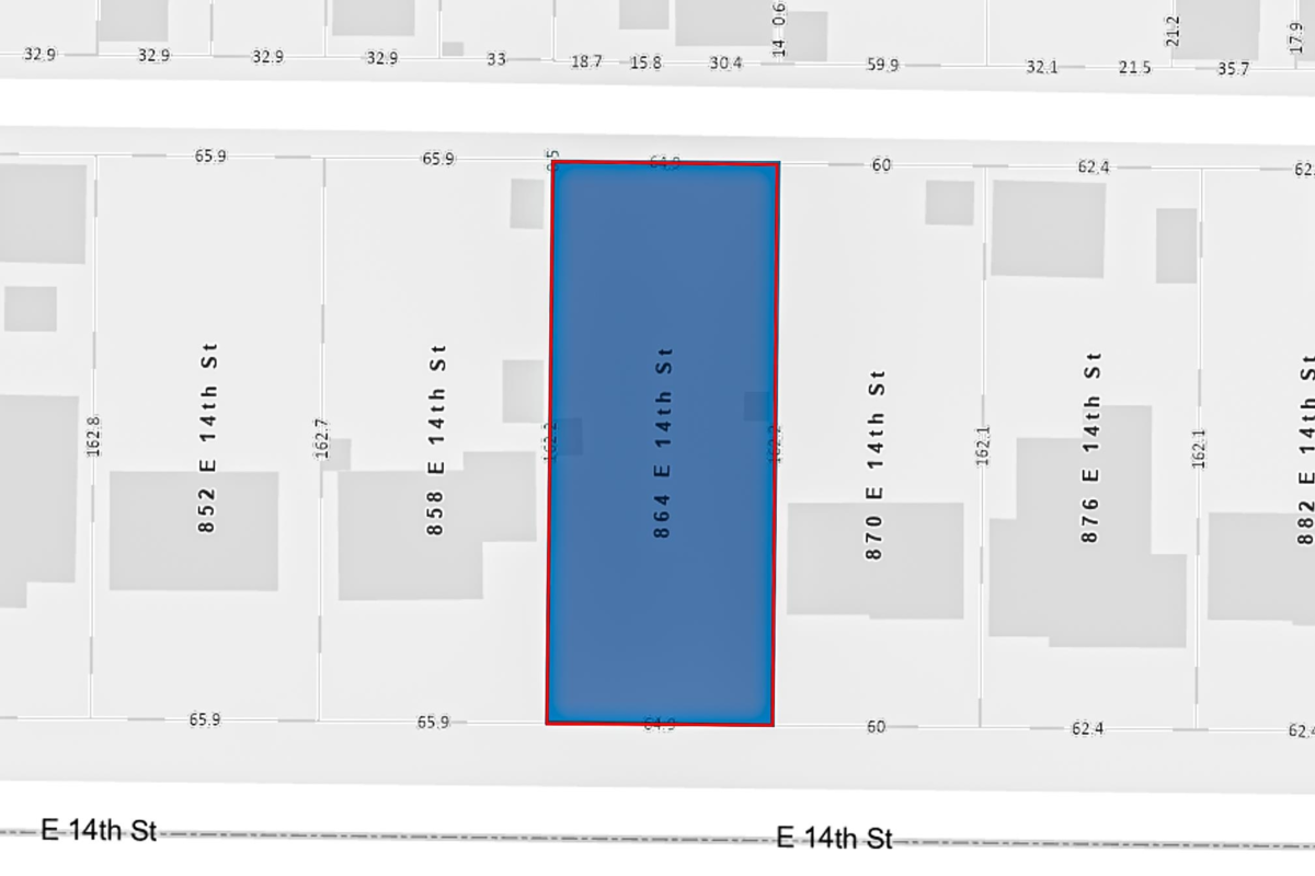 Family Room Photo of 864 E 14th Street, North Vancouver, BC