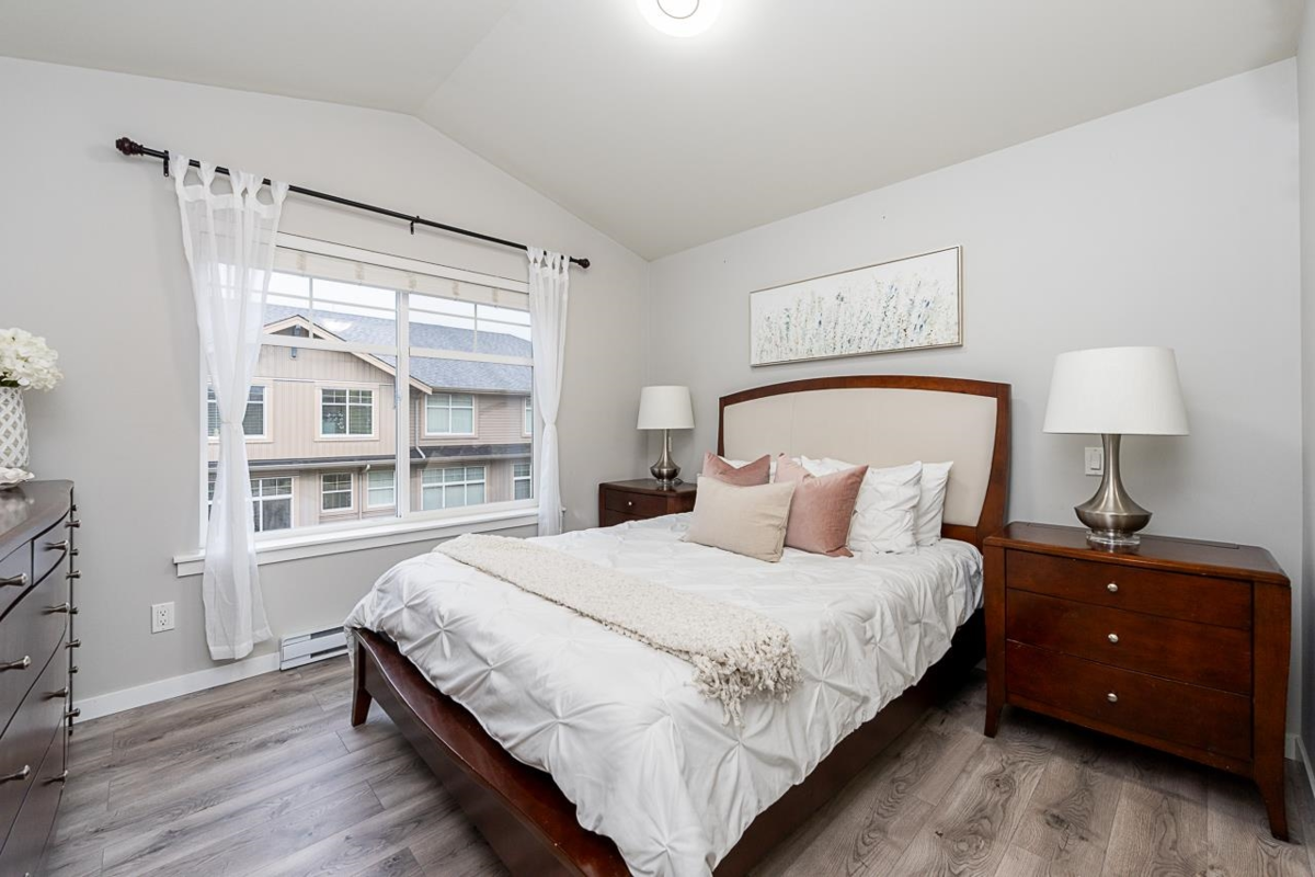 Primary Bathroom Photo of 42 20966 77a Avenue, Langley, BC