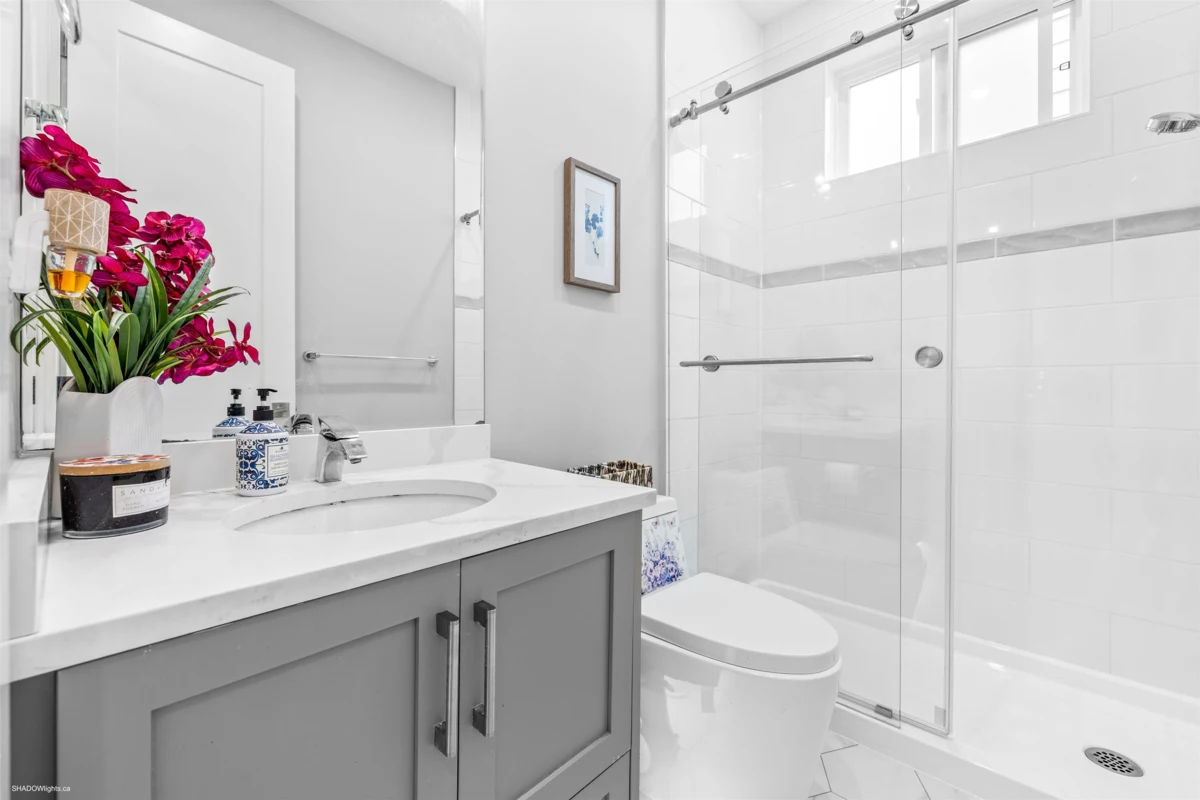 Primary Bathroom Photo of 38 172 Street, Surrey, BC