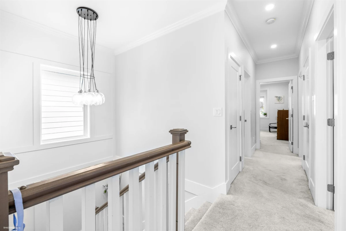 Walk-In Closet Photo of 38 172 Street, Surrey, BC