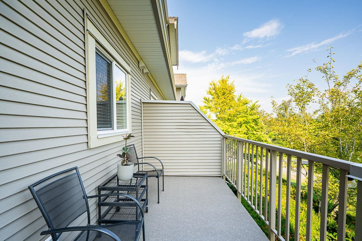 Basement Recreation Room Photo of 5 7177 179 Street, Surrey, BC