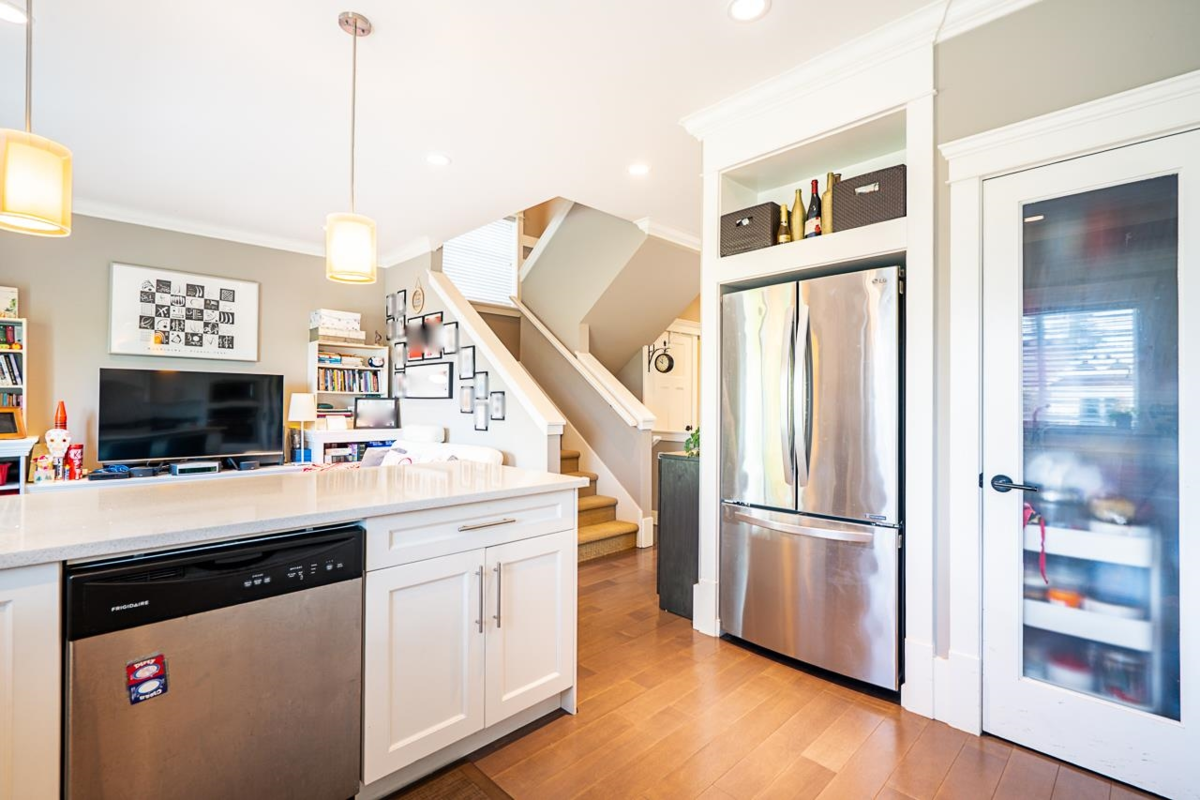 Powder Room Photo of 5 7177 179 Street, Surrey, BC