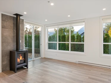 Swimming Pool Photo of 40872 The Crescent, Squamish, BC