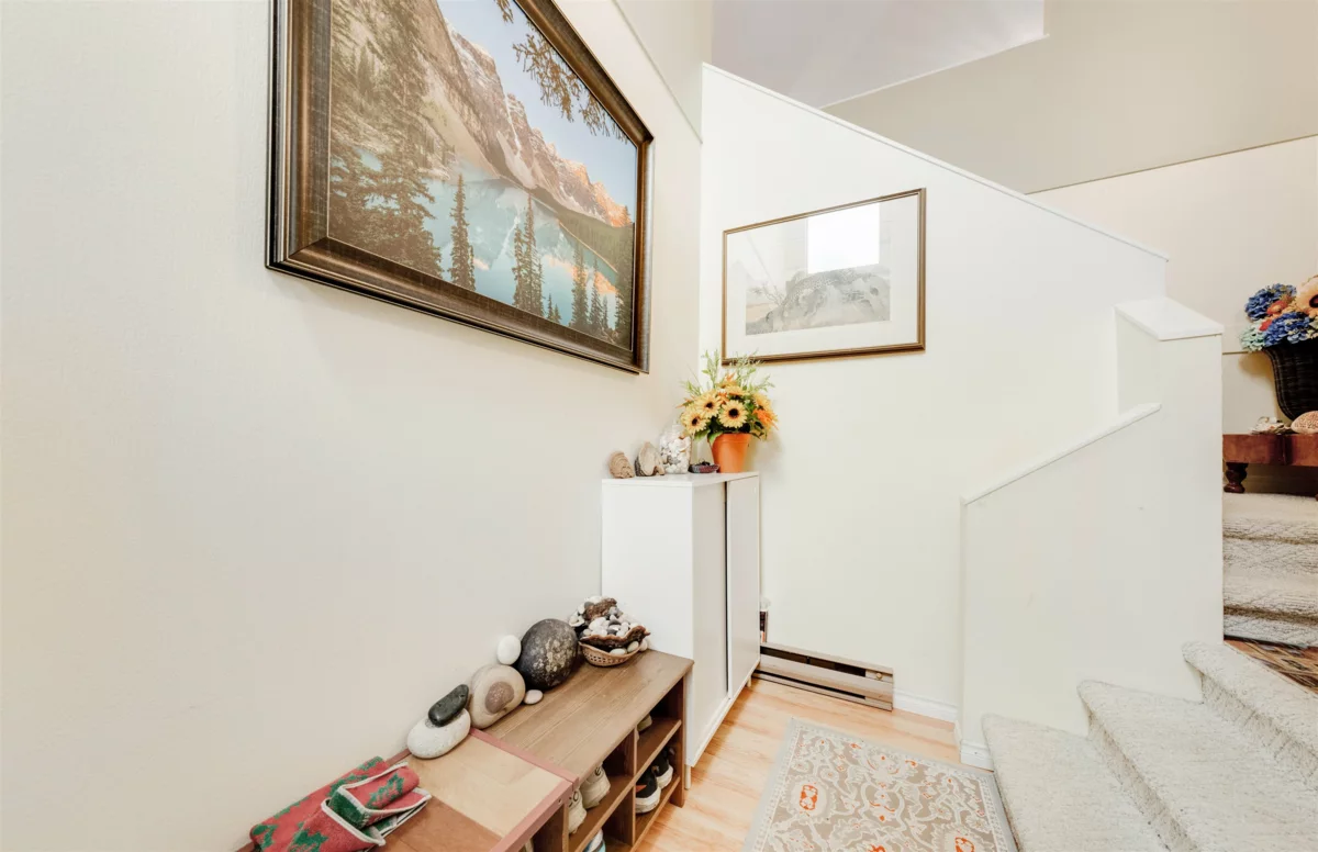 Family Room Photo of 20 14850 100 Avenue, Surrey, BC