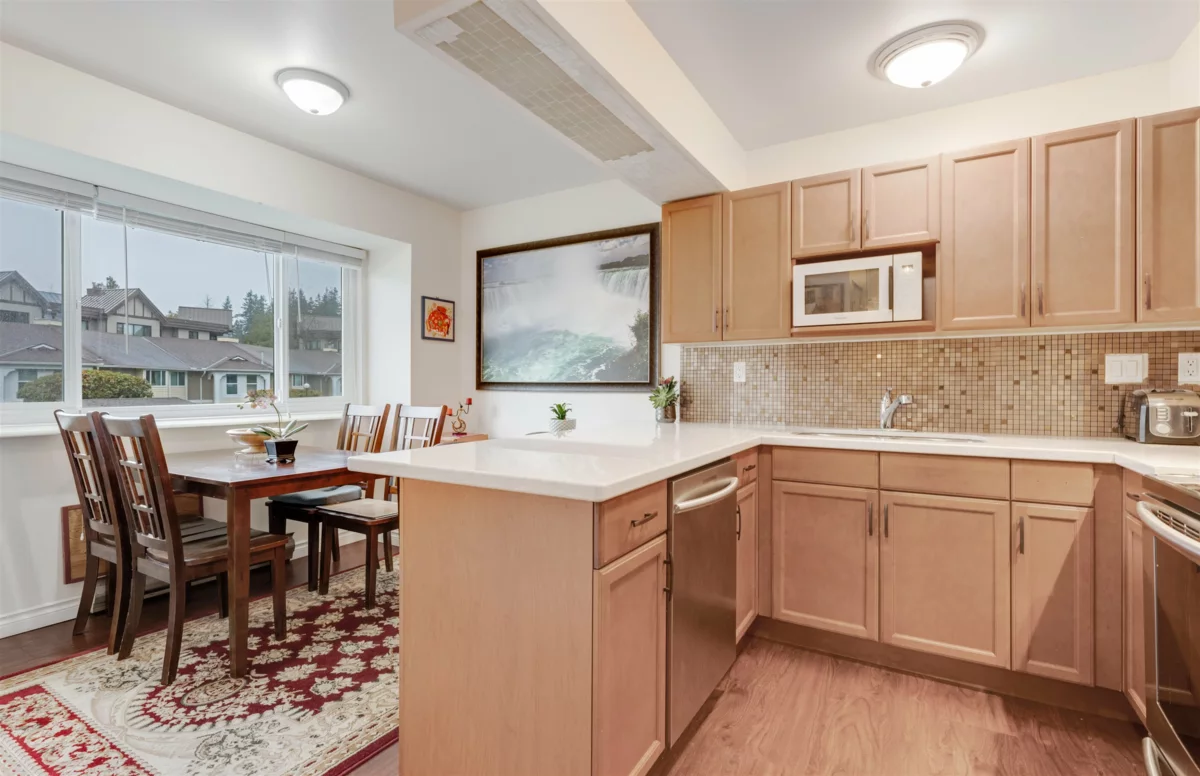 Laundry Room Photo of 20 14850 100 Avenue, Surrey, BC