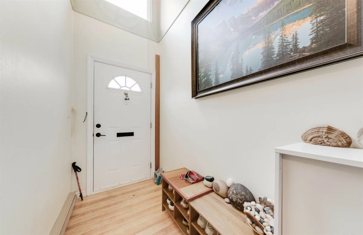 Living Room Photo of 20 14850 100 Avenue, Surrey, BC