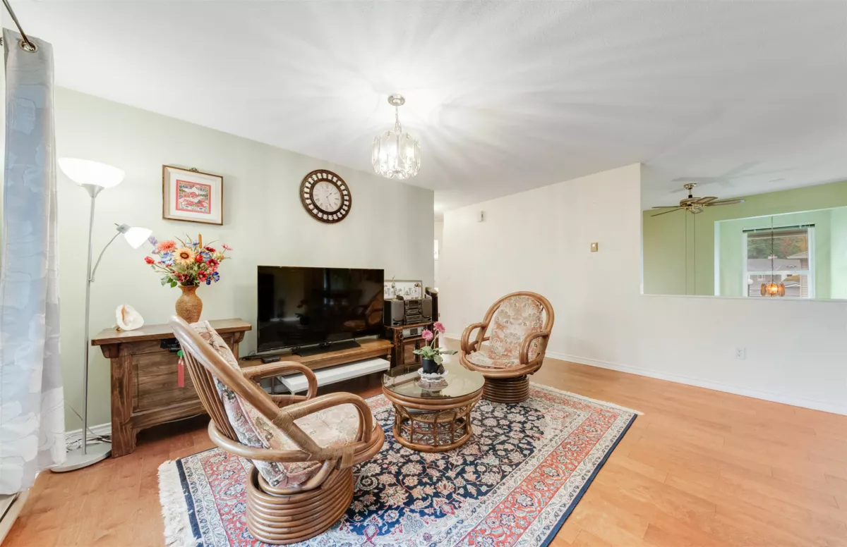 Primary Bathroom Photo of 20 14850 100 Avenue, Surrey, BC