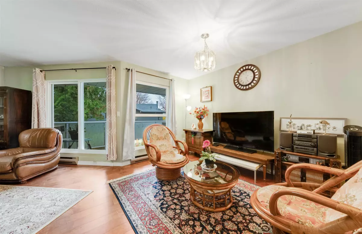 Walk-In Closet Photo of 20 14850 100 Avenue, Surrey, BC