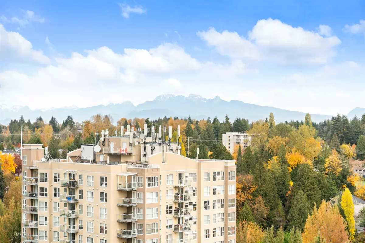 Dining Area Photo of 1407 13745 George Junction, Surrey, BC
