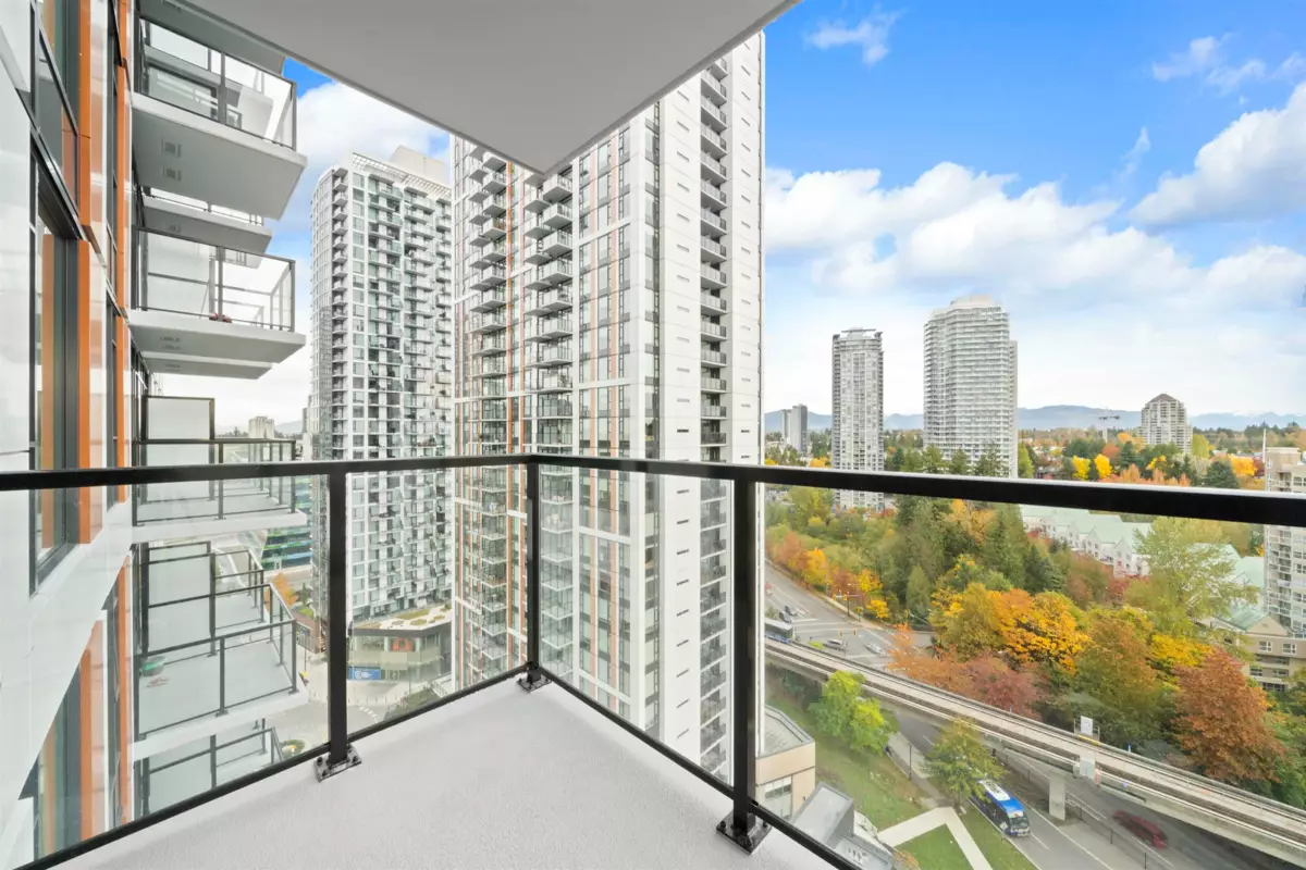 Living Room Photo of 1407 13745 George Junction, Surrey, BC