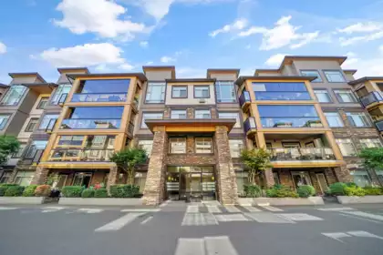 111 12635 190a Street, Pitt Meadows, BC, Pitt Meadows — Apartment/Condo for sale