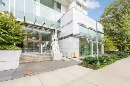 905 5580 No. 3 Road, Richmond, BC, Richmond — Apartment/Condo for sale