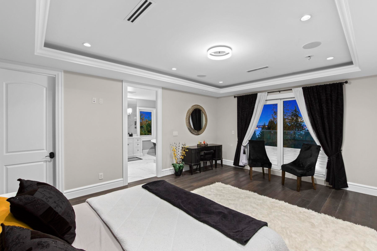 Office / Den Photo of 1198 Ottaburn Road, West Vancouver, BC