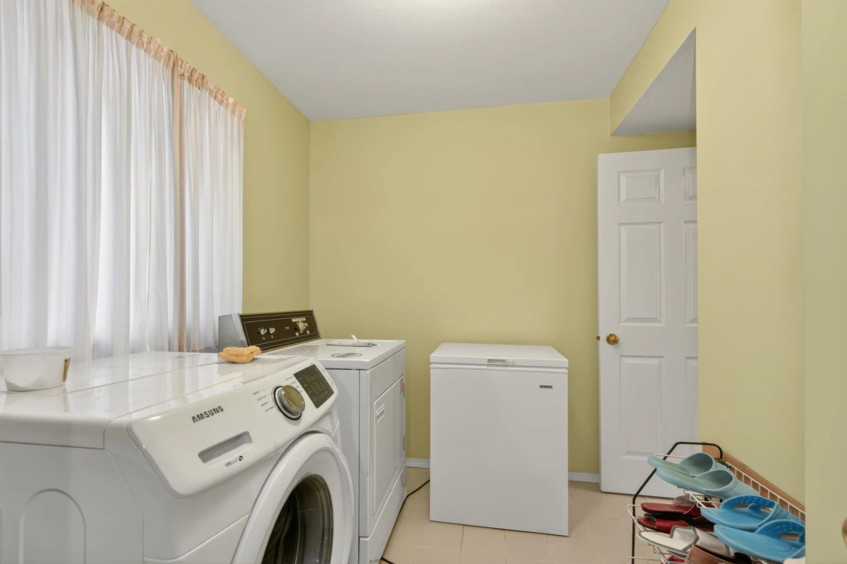 Basement Recreation Room Photo of 9271 Boyd Court, Richmond, BC