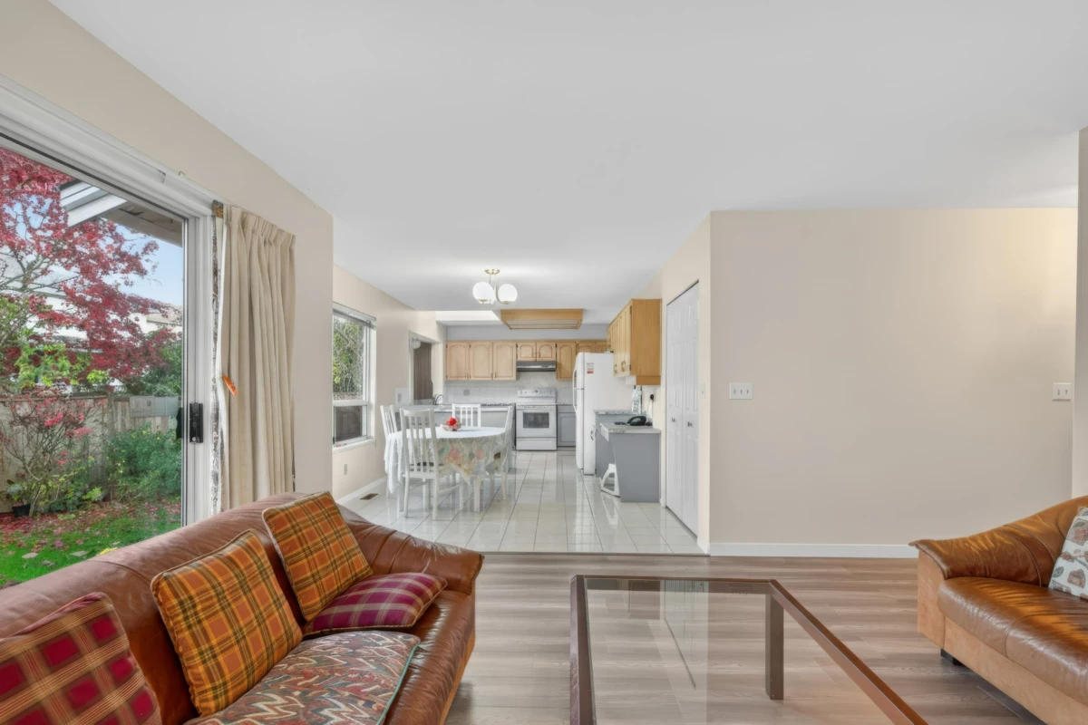 Guest Bathroom Photo of 9271 Boyd Court, Richmond, BC