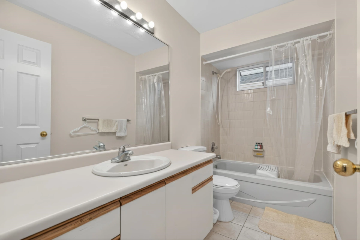 Primary Bathroom Photo of 9271 Boyd Court, Richmond, BC