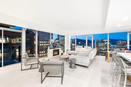 2902 667 Howe Street, Vancouver, BC, Vancouver — Apartment/Condo for sale