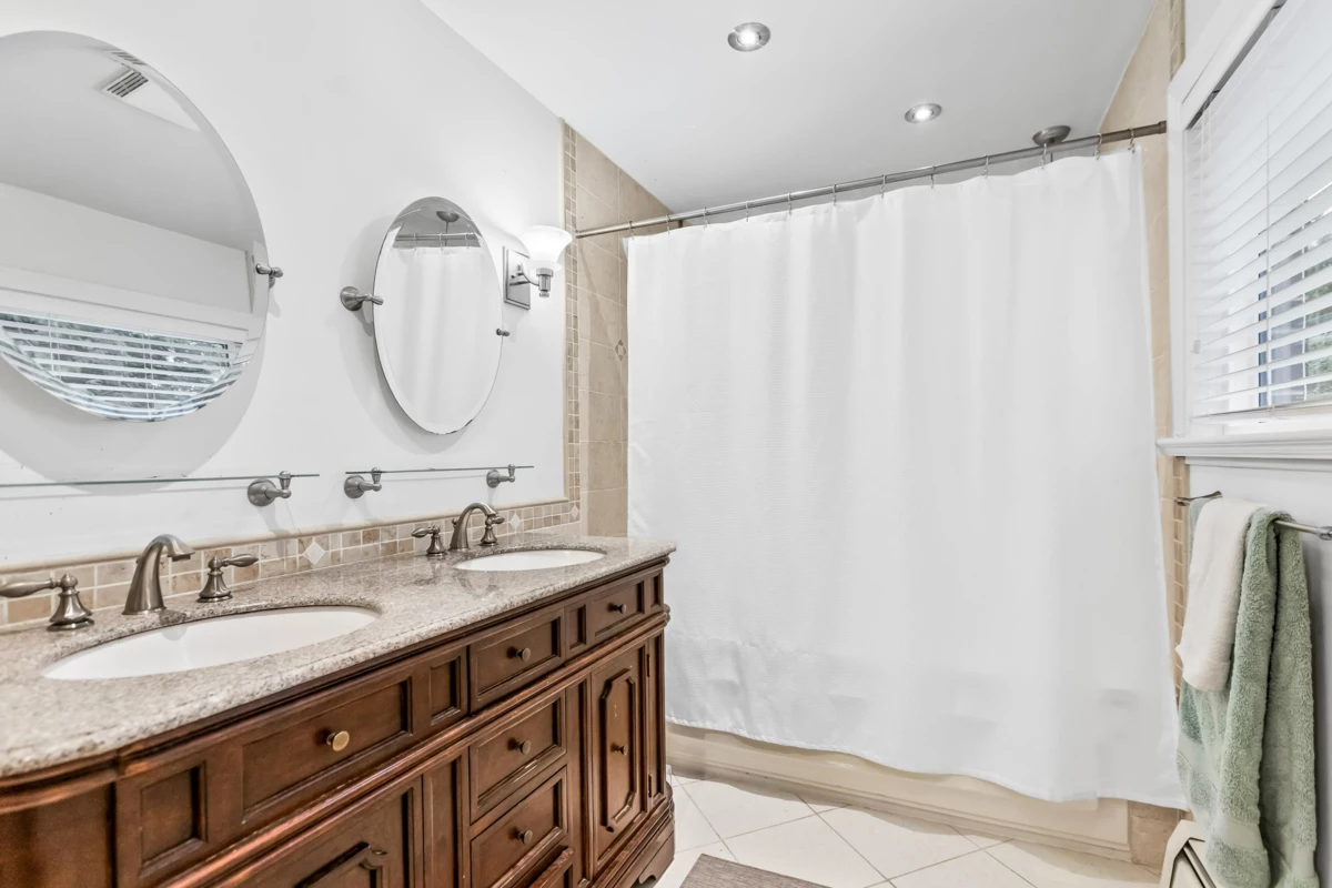 Basement Recreation Room Photo of 3010 Semiamhoo Trail, Surrey, BC