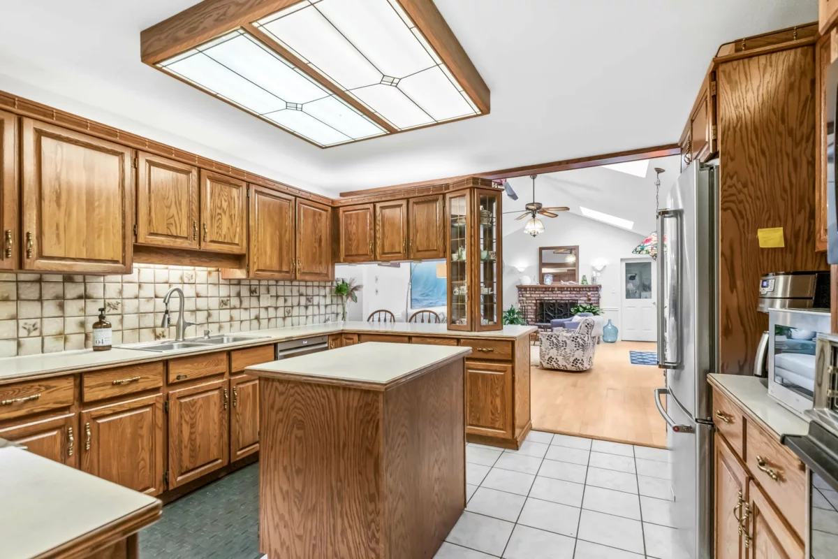 Breakfast Nook Photo of 3010 Semiamhoo Trail, Surrey, BC