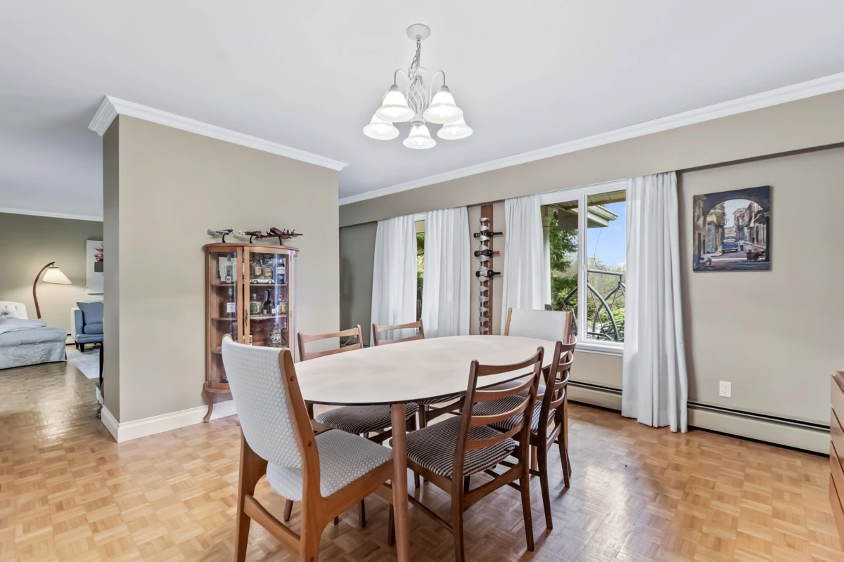 Guest Bathroom Photo of 3010 Semiamhoo Trail, Surrey, BC