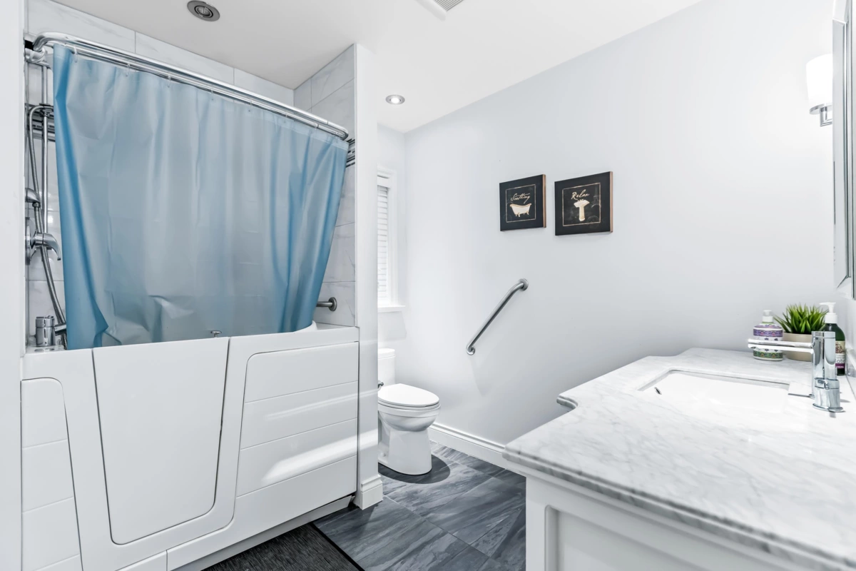 Mudroom Photo of 3010 Semiamhoo Trail, Surrey, BC