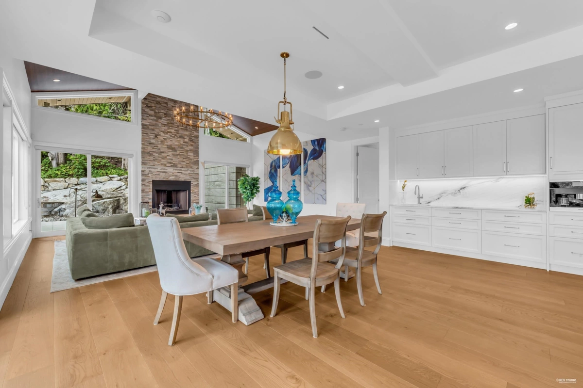 Bedroom 2 Photo of 565 Robin Hood Road, West Vancouver, BC